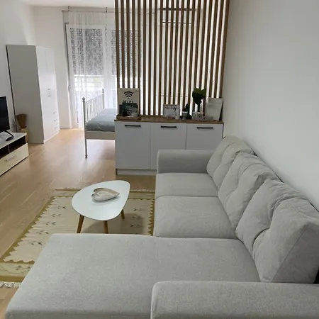 Elegance Self Check-in Free Parking 아파트 *